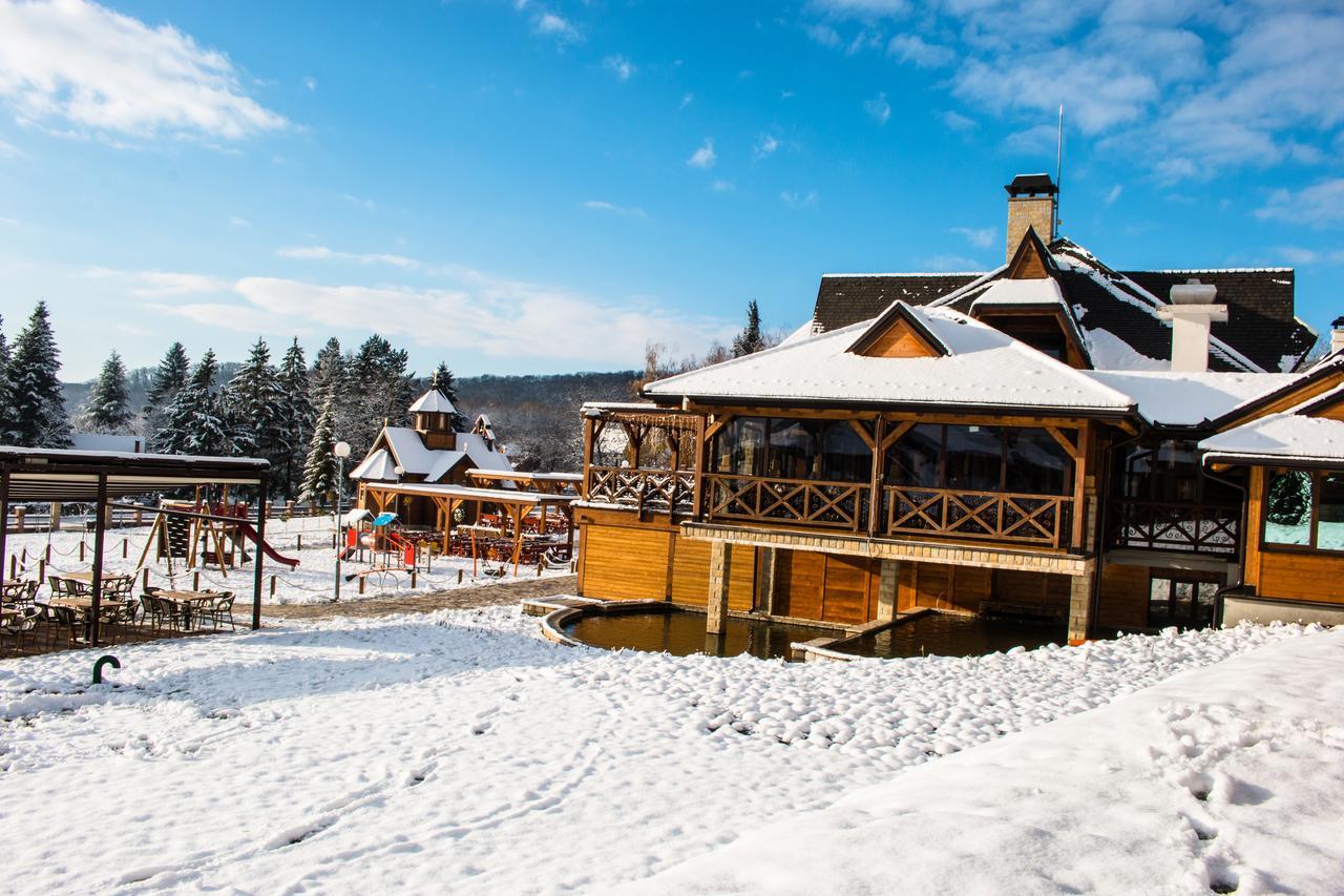 Bed and Breakfast Etno Naselje Vrdnicka Kula Vrdnik Exteriér fotografie
